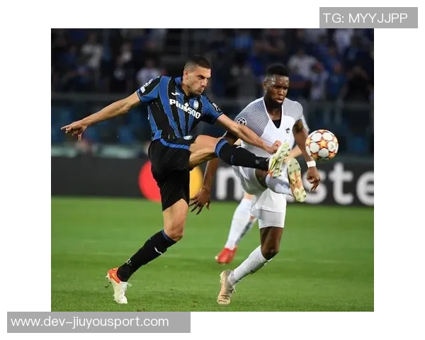 欧冠足球冠军训练赛全景回顾与精彩瞬间分享